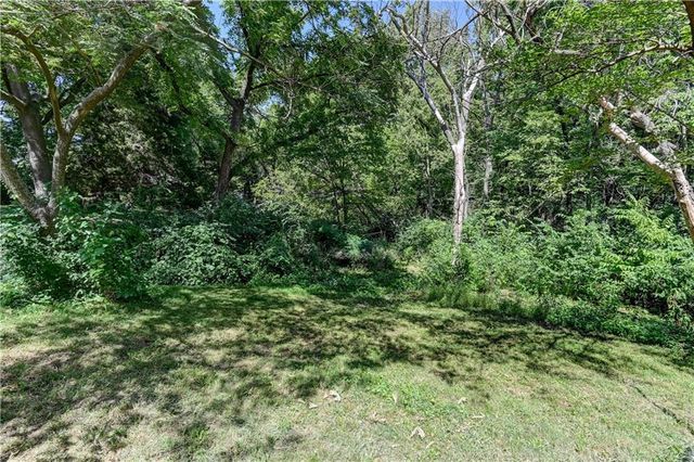 816 E Whitney Street, Olathe, KS 66061