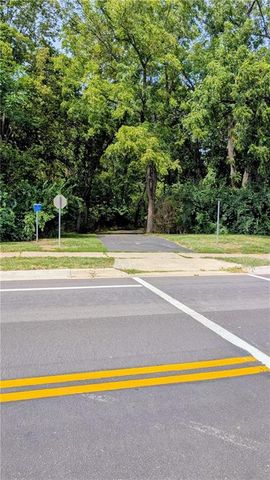 816 E Whitney Street, Olathe, KS 66061