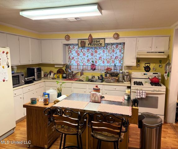 1041 Van Norman, Mccomb, MS 39648
