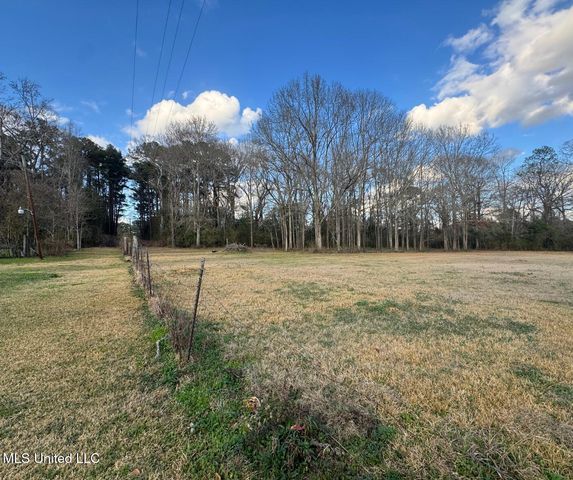 1041 Van Norman, Mccomb, MS 39648