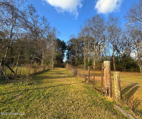 1041 Van Norman, Mccomb, MS 39648