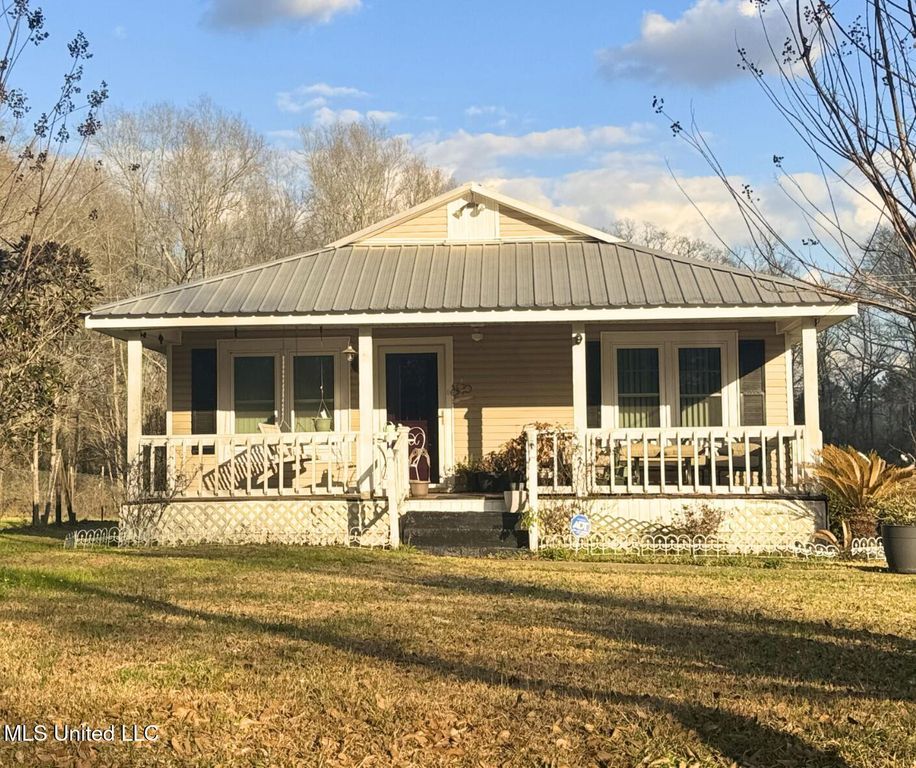 1041 Van Norman, Mccomb, MS 39648