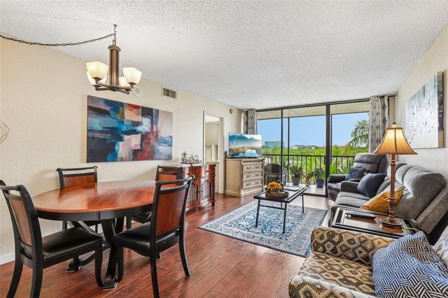 1000 COVE CAY DRIVE 3A, Clearwater, FL 33760