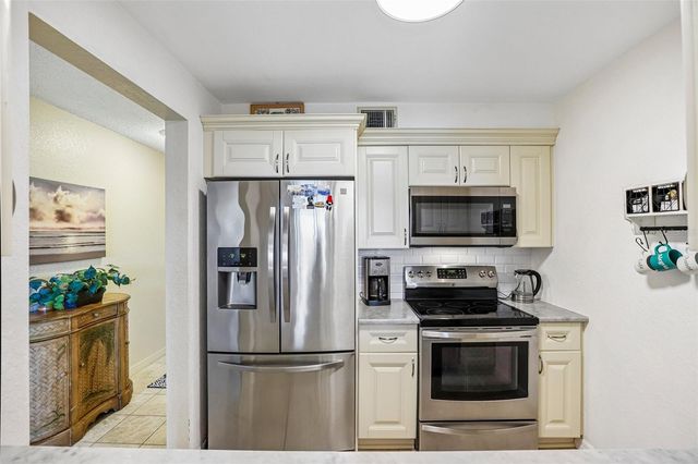 1000 COVE CAY DRIVE 3A, Clearwater, FL 33760