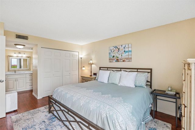 1000 COVE CAY DRIVE 3A, Clearwater, FL 33760