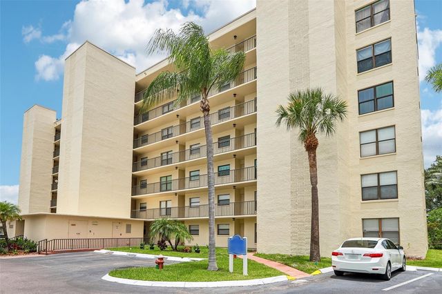 1000 COVE CAY DRIVE 3A, Clearwater, FL 33760