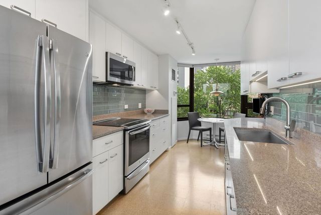 1410 N STATE Parkway 7A, Chicago, IL 60610
