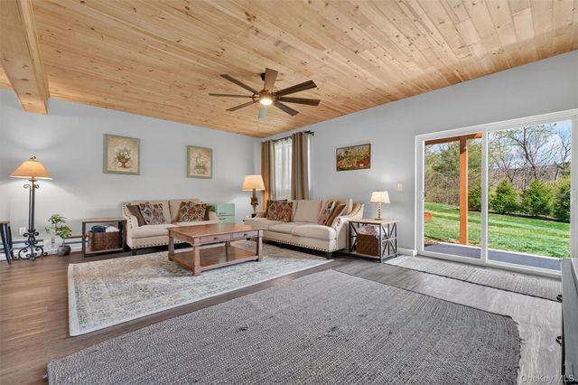 57 Lime Ridge Road, Poughquag, NY 12570