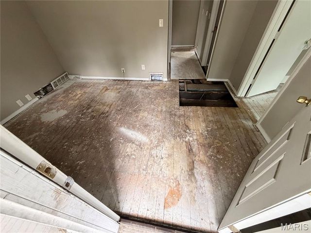 456 Chambers Road, Riverview, MO 63137