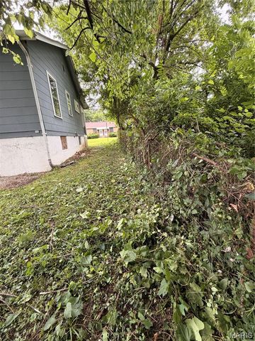 456 Chambers Road, Riverview, MO 63137