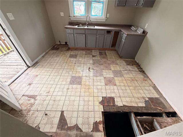 456 Chambers Road, Riverview, MO 63137