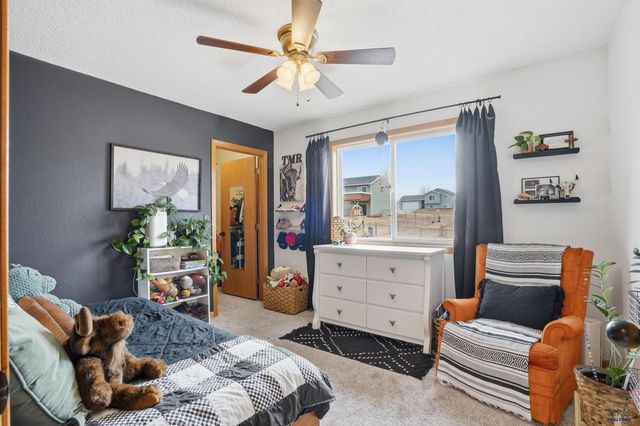 247 GRANDEUR LN, Box Elder, SD 57719