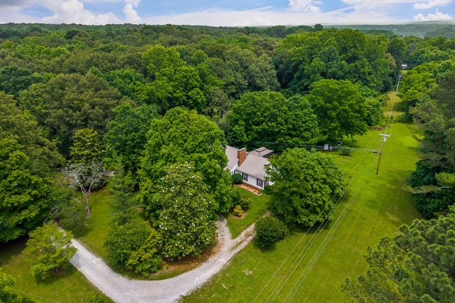 21 Pryor Ln, Mcminnville, TN 37110