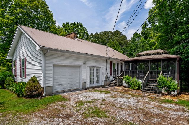 21 Pryor Ln, Mcminnville, TN 37110