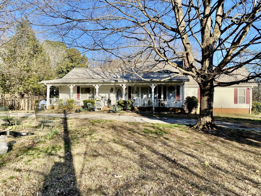21 Pryor Ln, Mcminnville, TN 37110