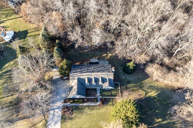 S35W27905 Pheasant RUN, Waukesha, WI 53189