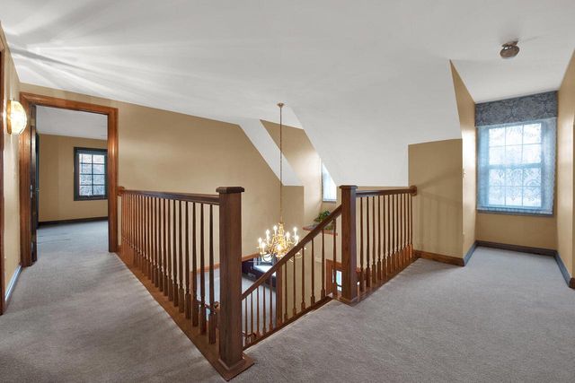 S35W27905 Pheasant RUN, Waukesha, WI 53189