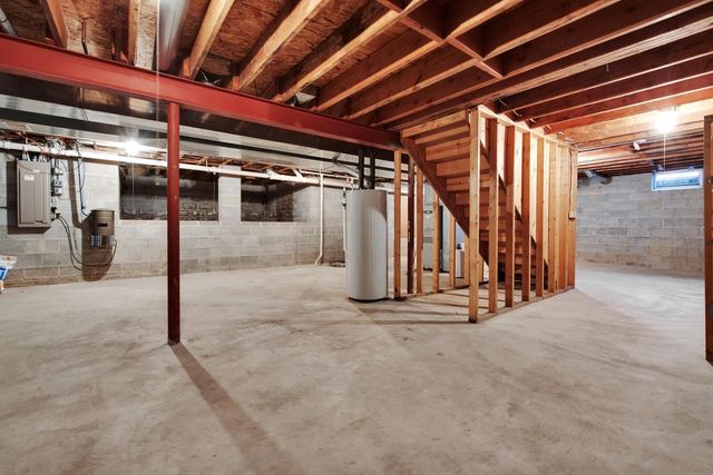 S35W27905 Pheasant RUN, Waukesha, WI 53189