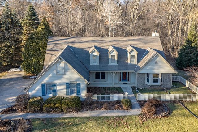 S35W27905 Pheasant RUN, Waukesha, WI 53189