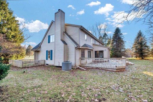 S35W27905 Pheasant RUN, Waukesha, WI 53189