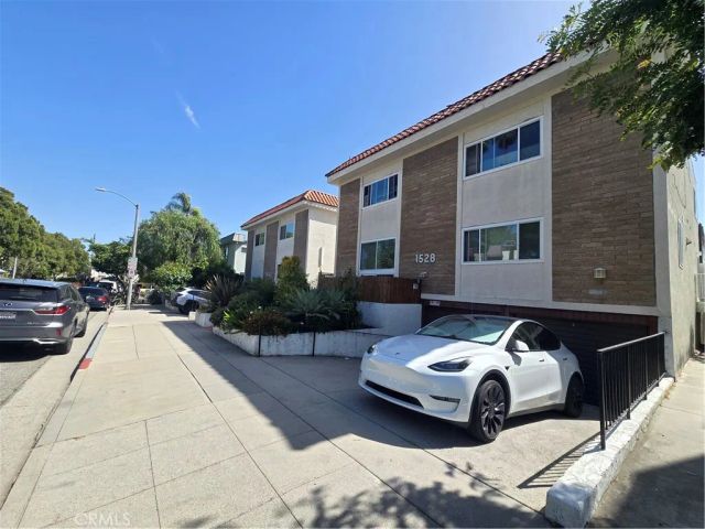 1528 Berkeley, Santa Monica, CA 90404