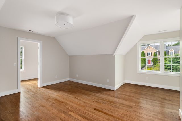 6 Walnut Ridge Court, Stamford, CT 06904
