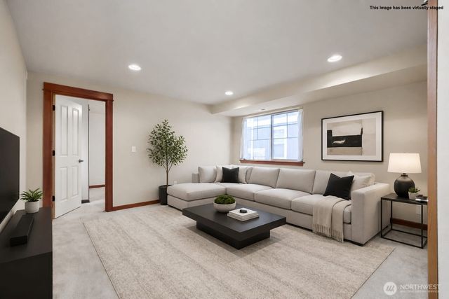 4407 40th Avenue SW, Seattle, WA 98116