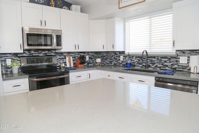 13020 N 77TH Avenue, Peoria, AZ 85381