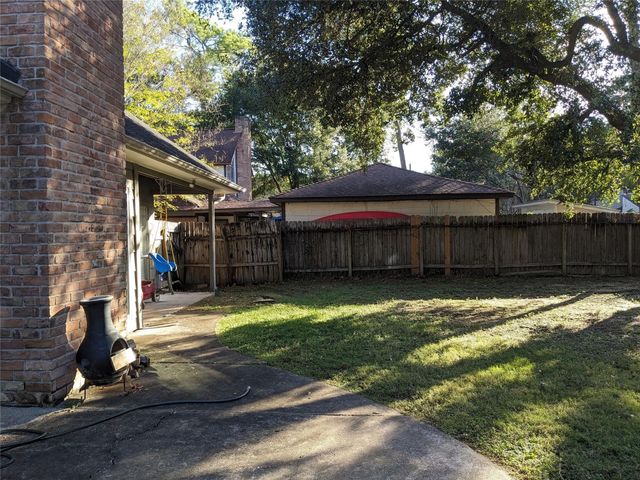 12015 Fawnview Drive, Houston, TX 77070