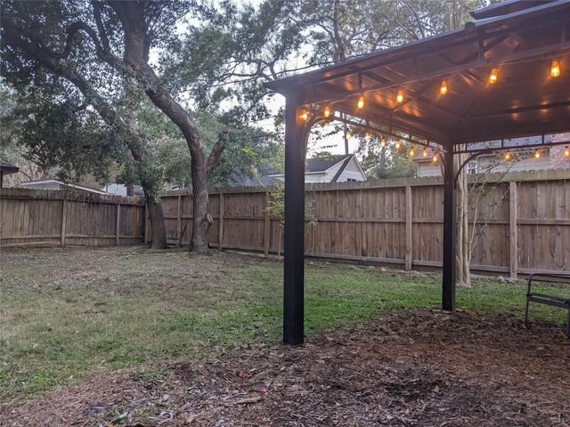 12015 Fawnview Drive, Houston, TX 77070