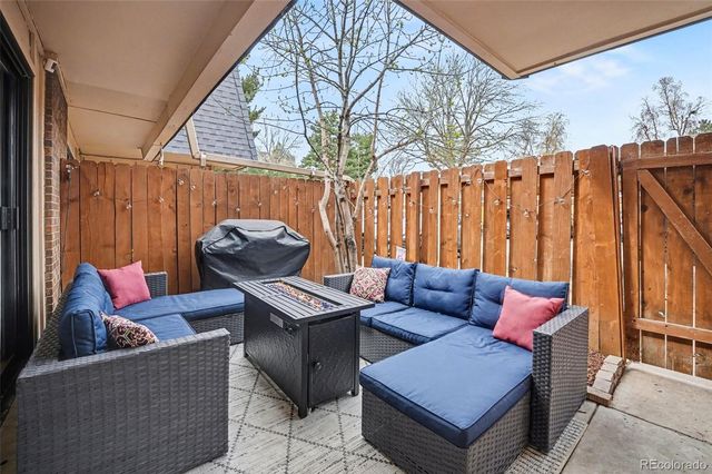 7995 E Mississippi Avenue A6, Denver, CO 80247