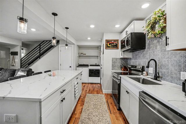 7995 E Mississippi Avenue A6, Denver, CO 80247