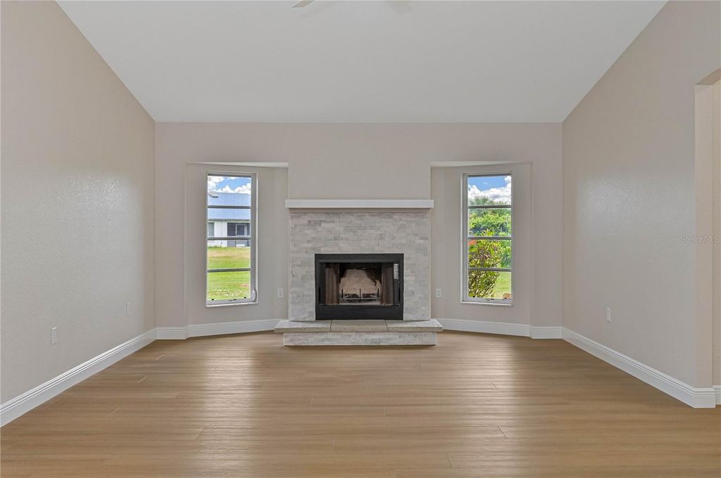 Image 34 of property listing at 27334 ORURO DRIVE, Punta Gorda, FL 33983