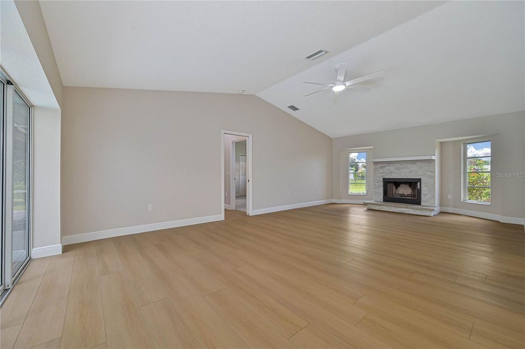 Image 35 of property listing at 27334 ORURO DRIVE, Punta Gorda, FL 33983