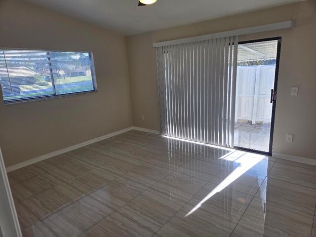 5 Fenwick Place, Boynton Beach, FL 33426