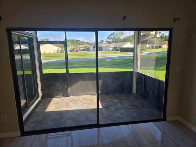 5 Fenwick Place, Boynton Beach, FL 33426