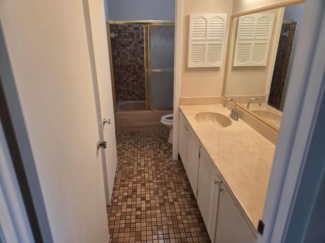 5 Fenwick Place, Boynton Beach, FL 33426