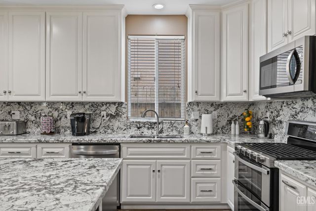 3110 Campfire Drive, Bakersfield, CA 93312