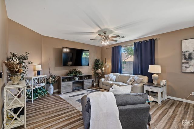 3110 Campfire Drive, Bakersfield, CA 93312