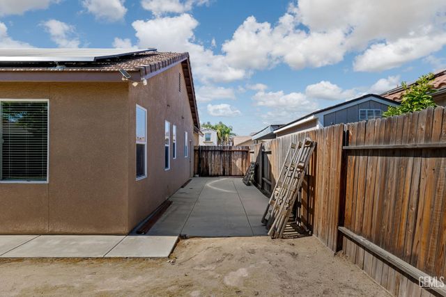 3110 Campfire Drive, Bakersfield, CA 93312