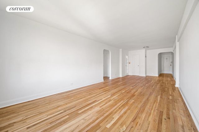 7261 113th St Apt 7F, New York City, NY 11375