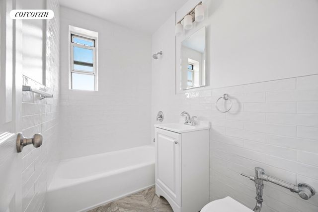 7261 113th St Apt 7F, New York City, NY 11375