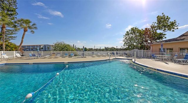 3845 LAKE BAYSHORE DRIVE F103, Bradenton, FL 34205