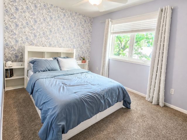 7001 46th Street N, Oakdale, MN 55128
