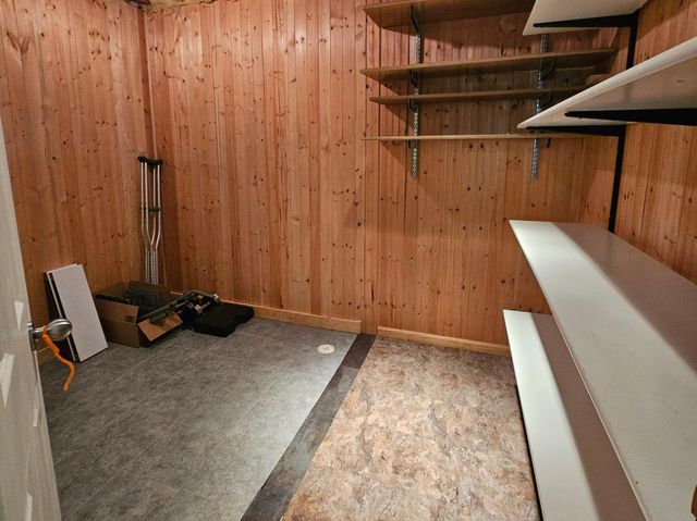 7001 46th Street N, Oakdale, MN 55128