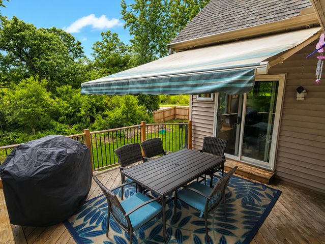7001 46th Street N, Oakdale, MN 55128
