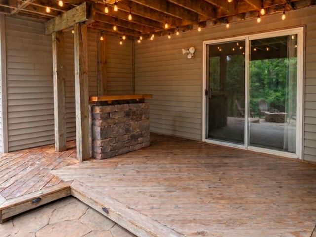 7001 46th Street N, Oakdale, MN 55128