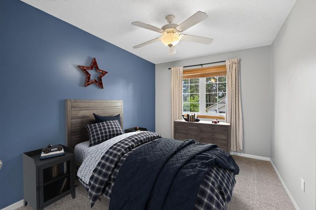 7001 46th Street N, Oakdale, MN 55128