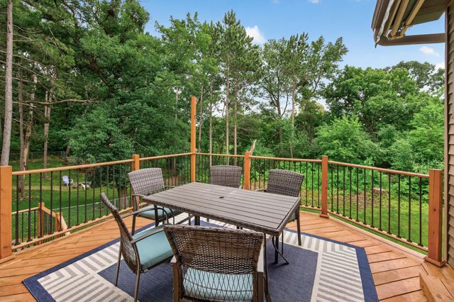 7001 46th Street N, Oakdale, MN 55128