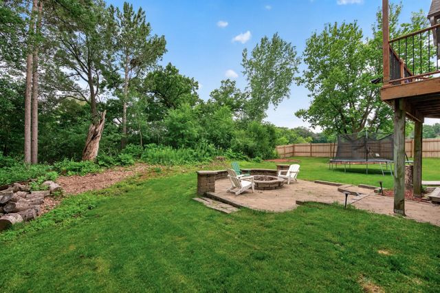 7001 46th Street N, Oakdale, MN 55128